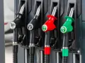 Cztery rodzaje paliwa na stacji: ON+, Diesel, 98 i 95. Różne kolory dystrybutorów ułatwiają wybór.