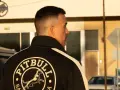 Najlepsze męskie bluzy polskich marek – styl, jakość i ceny