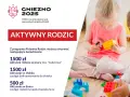 Program Aktywny Rodzic oferuje 1500 zł na "babciowe" dla aktywnych rodziców. Dzieci bawią się klockami.