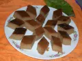 Fetta di tortelli di castagne di Marradi, un dolce tradizionale dal sapore autunnale.