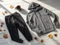Jaka bluza do czarnych spodni? Kolor, fason, inspiracje!