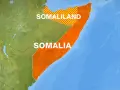 Mapa Somalii i Somalilandu. Czy Somaliland jest bezpieczny? Obszar Somalilandu zaznaczony jest żółto-czerwonymi pasami, a Somalii pomarańczowym.