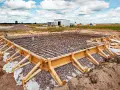 Ile kosztuje fundament pod dom szkieletowy? Ceny i czynniki wpływające na koszt