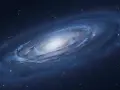 Wirująca galaktyka w odcieniach głębokiej barwy niebieskiej, otoczona milionami gwiazd i smugami spadających meteorów.