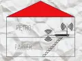 Ilustracja pokazuje, jak ustawić anteny routera, aby sygnał Wi-Fi docierał na parter i piętro.