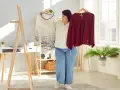 Jakie bluzki wyszczuplają? Odkryj fasony, które modelują sylwetkę