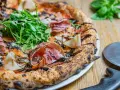 Prawdziwa Pizza Capricciosa: Poznaj skład i sekrety włoskiego smaku