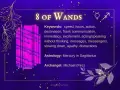 8 Buław Tarot: pionowe, fioletowe karty z tekstem i złotymi zdobieniami.