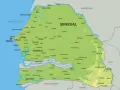 Mapa polityczna Senegalu, gdzie leży ten kraj, z zaznaczonymi miastami i granicami z Mauretanią, Mali, Gwineą i Gwineą-Bissau.