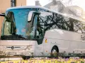 Wynajem autokaru: Ile kosztuje i jak zaoszczędzić na wycieczce?