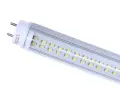 Nowoczesna jarzeniówka LED z aluminiową obudową i widocznymi diodami.