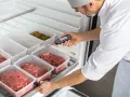 Jak długo mrozić mięso? Bezpieczne terminy i triki eksperta