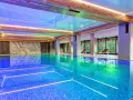 Basen hotelowy: Zasady, etykieta i komfortowy relaks w Polsce