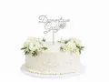 Elegancki tort ozdobiony białymi różami i napisem "Diamentowe Gody 60".