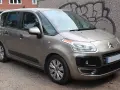 Citroen C3 Picasso: Pojemność baku, zasięg i spalanie (50l)