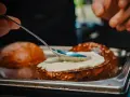 Jakie sosy do burgera? Odkryj smaki, które zachwycą podniebienie