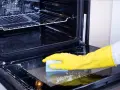 Jak wyczyścić zapieczony piekarnik? Domowe i chemiczne sposoby