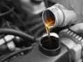 Quelle huile moteur pour ma voiture ? Le guide expert pour ne pas se tromper.