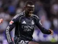 Ferland Mendy, jugador del Real Madrid, con gesto de esfuerzo en un partido.