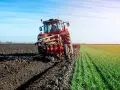 Jak wybrać pług obrotowy do 100 KM? Ekspert radzi!