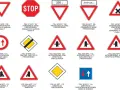 Vari segnali di indicazione colori: STOP, dare precedenza, incroci, confluenze e diritto di precedenza.