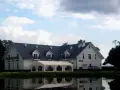 Gdzie jest Dworek nad Rozlewiskiem? Odkryj Stary Młyn w Tuławkach