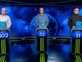 Artur, Andrzej i Paweł stoją na scenie. Artur ma 802 punkty, Andrzej 32, a Paweł 31. Jeden z dziesięciu ile można zdobyć punktów?