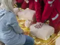 Masaż serca ile ucisków? Kluczowe zasady resuscytacji, które ratują życie