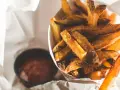 Ile piec frytki w piekarniku, by uzyskać idealną chrupkość?
