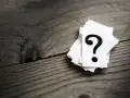 Głupie pytania, które rozbawią i zainspirują do dyskusji