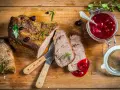 Z czym podawać dziczyznę, aby zachwycić smakiem i aromatem?