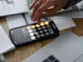 Ile wynosi oprocentowanie kredytów? Sprawdź aktualne stawki i oferty