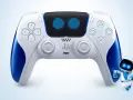 Biało-niebieski pad PS5 z Astro Botem. Nowe, stylowe kolory kontrolera PS5.