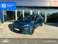 Peugeot 2008 blu, con garanzia fino a 8 anni. Controlla la pressione pneumatici per un viaggio sicuro.
