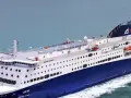 Ogromny prom Nova Star, niczym pływający hotel, pruje fale. To nowoczesny prom Polonia, gotowy na podróż.