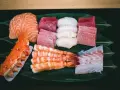 Frischer Fisch und Meeresfrüchte, ein Festmahl für die Sinne. Hier gibt es den besten "the catch berlin" für Sushi-Liebhaber.