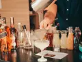 Czym barman miesza drinki? Wybierz shaker idealny dla Ciebie!