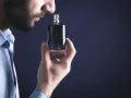 Perfumy z ogonem: Jak wybrać najtrwalsze? Ranking damskich i męskich