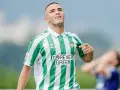 Pablo García, jugador del Betis, celebra un gol con su característica camiseta verdiblanca.