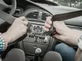 Jak zbudowany jest pas bezpieczeństwa i dlaczego jest tak ważny?