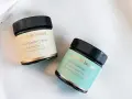 Zwei Tiegel "coeur de beauté" Microbiome Creme und Gesichtspflege mit probiotischer Hautpflege.