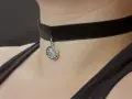 Jak zrobić naszyjnik choker – łatwe metody na unikalny dodatek