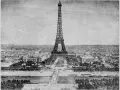 La Torre Eiffel, un icono de París, se alza majestuosa sobre la ciudad. Su historia, ligada a la Exposición Universal de 1889, la convierte en un símbolo de progreso e ingeniería.