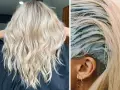 Efektowne tonowanie włosów blond. Po lewej piękny, rozświetlony kolor, po prawej widać proces aplikacji produktu.