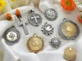 Jaki medalik na komunię: wybierz idealny symbol dla dziecka