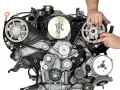 Mechanik sprawdza stan paska rozrządu w silniku 1.9 TDI. Dowiedz się, jaki jest wymiana rozrządu 1.9 tdi koszt.