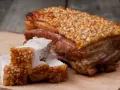 Jak przygotować soczystą pieczoną wieprzowinę z chrupiącą skórką