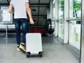 Uniknij opłat za nadbagaż! Jak zważyć walizkę za darmo?