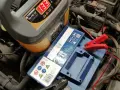 Jak bezpiecznie podłączyć prostownik w mondeo mk4 i uniknąć problemów