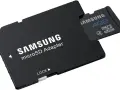 Adaptateur microSD Samsung avec une carte 4GB insérée. La taille carte sd est parfaite pour vos appareils.